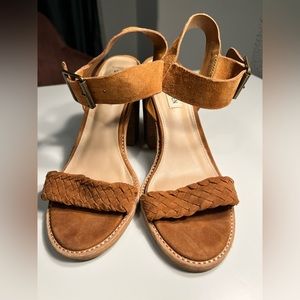 Brand new suede Steve Madden heels